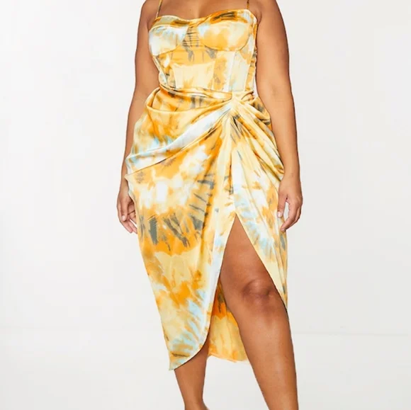 Pretty Little Thing Orange Tie Dye 2 Piece Outfit - Picture 10 of 13